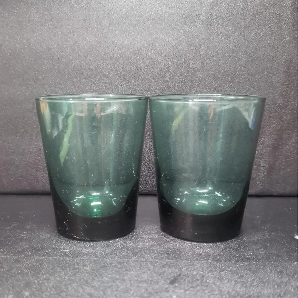 Libbey Juniper Green Glass Tumblers,‎ Set of 2, Heavy Bottom Glasses, Drinkware